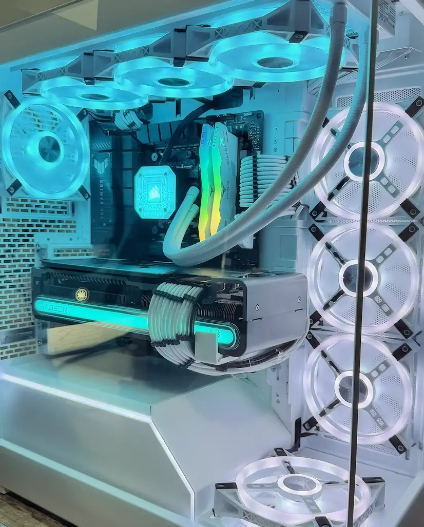 Montaje Gaming PC Phanteks Caraquiz